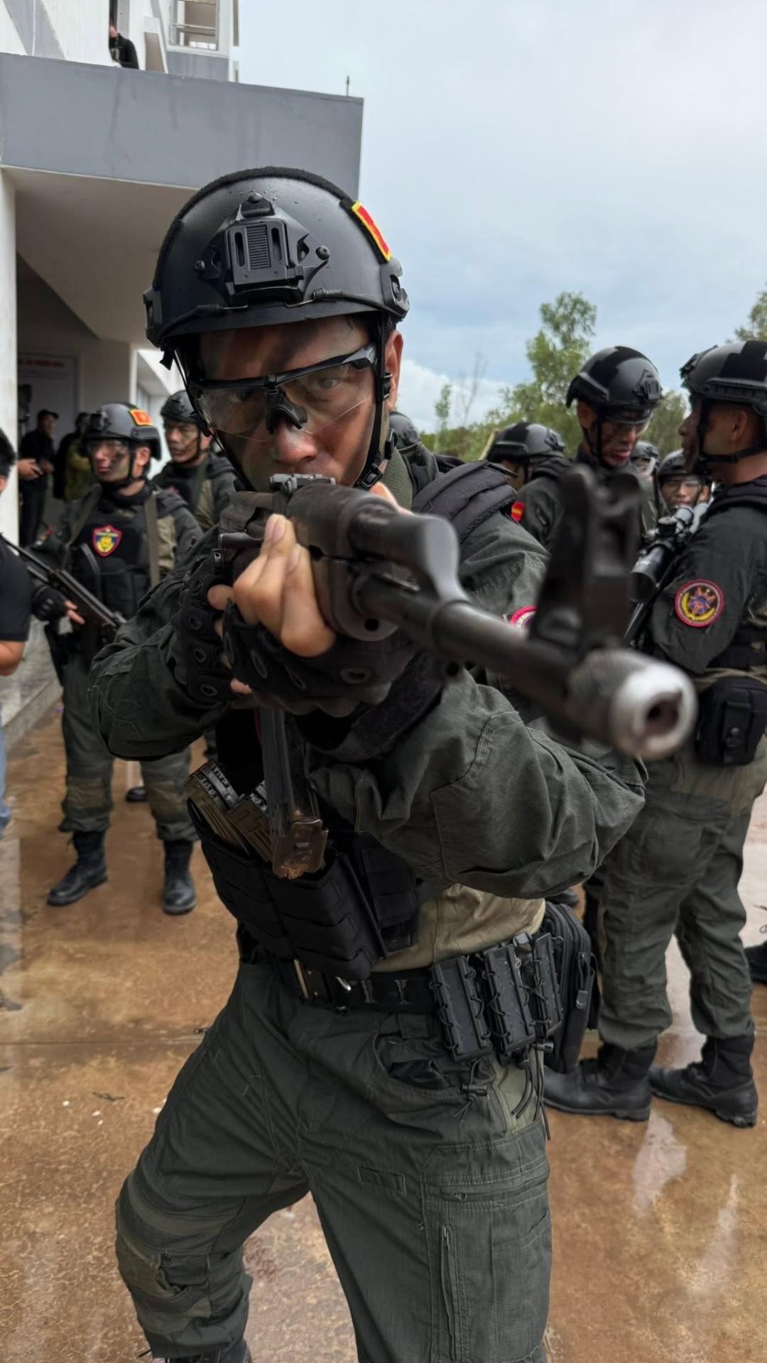 Neko Lê 20